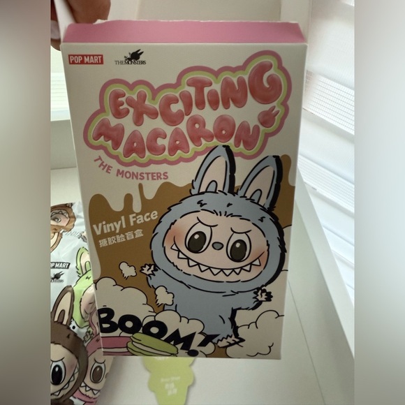 Nwt  100% authentic Labubu Green grape Exciting macaron Pop Mart - Picture 5 of 8